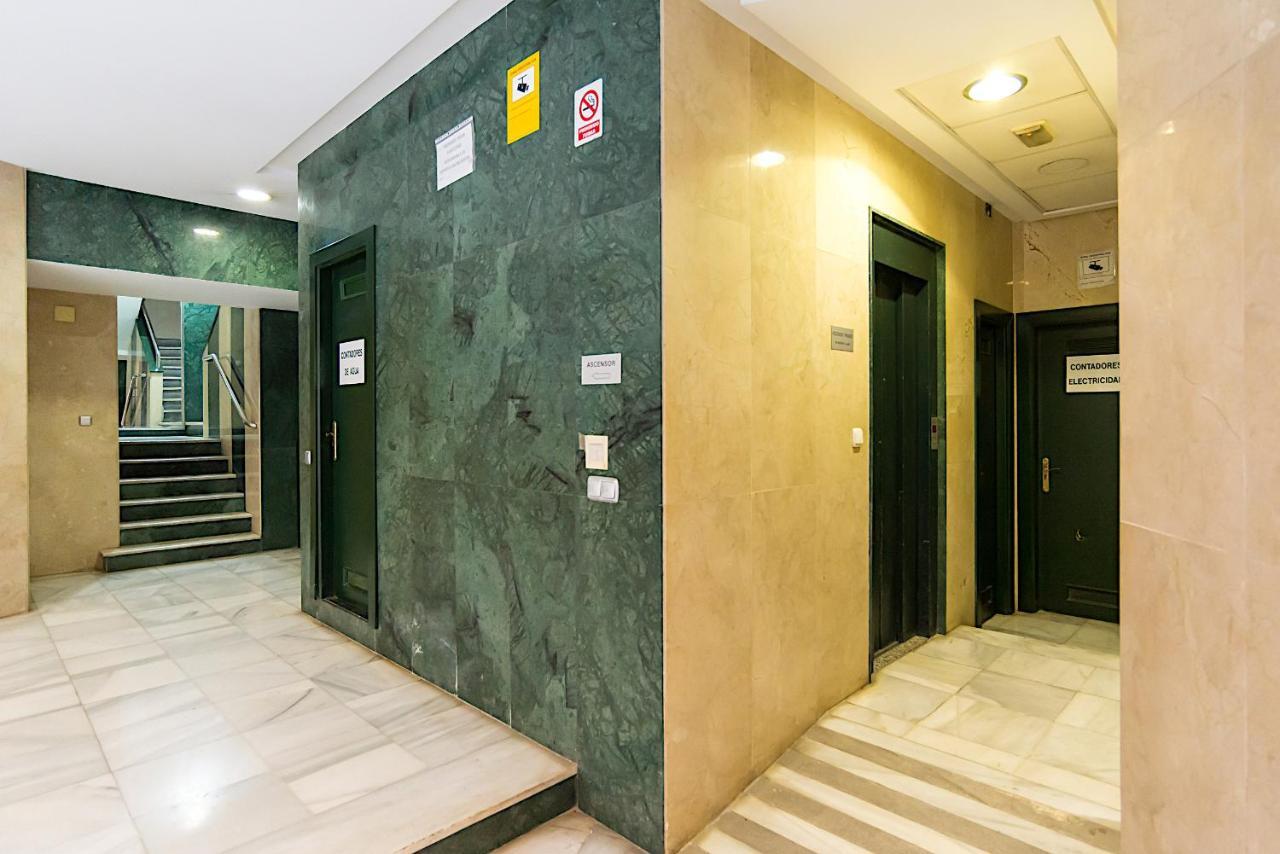 Rooms Young People Only, Soho Citycenter Málaga Exterior foto